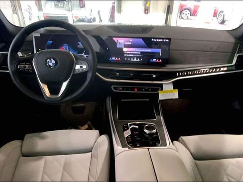 New 2026 BMW X5 sDrive40i w/ Parking Assistance Package image 5