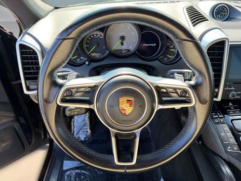 Used 2018 Porsche Cayenne S AWD/4WD image 14