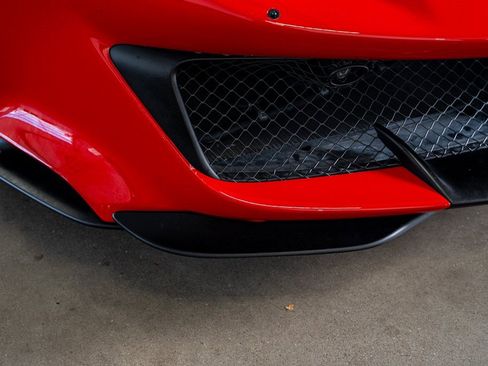 Used 2020 Ferrari 488 Pista Coupe image 19