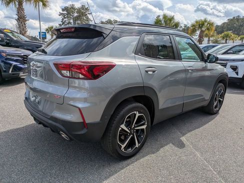 Used 2023 Chevrolet TrailBlazer RS w/ Sun and Liftgate Package image 4
