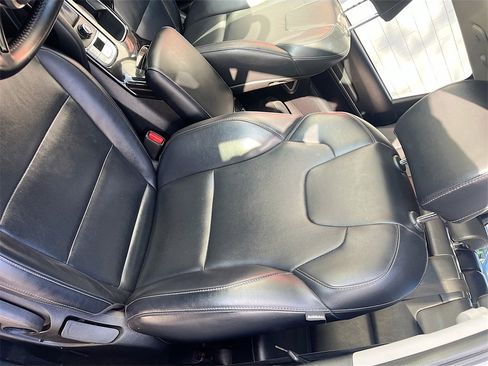 Used 2022 Kia Telluride LX image 20