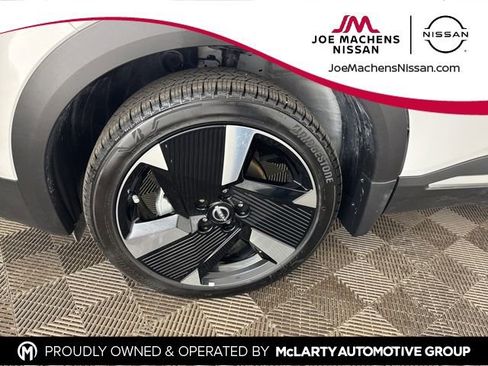 Certified 2025 Nissan Kicks SR image 26