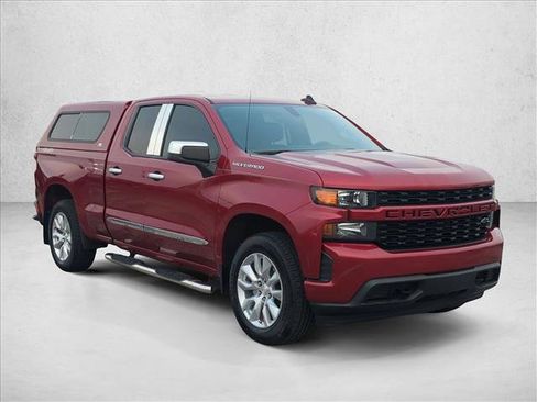 Used 2022 Chevrolet Silverado 1500 Custom image 3