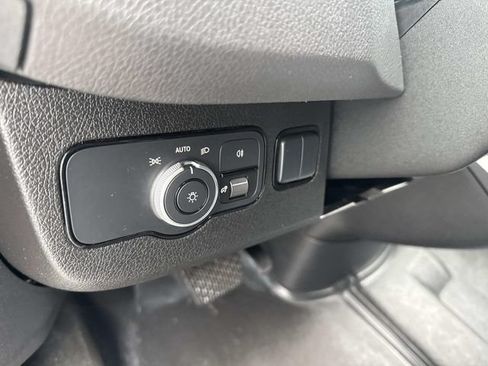 Used 2025 Mercedes-Benz Sprinter 2500 image 22