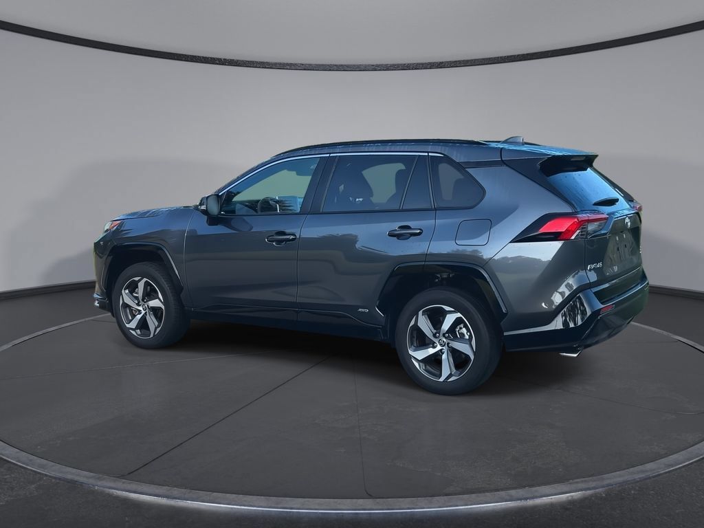 Used 2025 Toyota RAV4 SE AWD/4WD image 6
