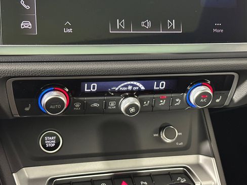 New 2025 Audi Q3 2.0T Premium image 19