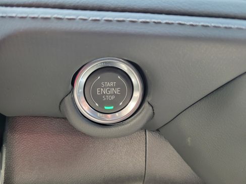 Used 2026 Chevrolet Tahoe Z71 w/ Comfort Package image 18