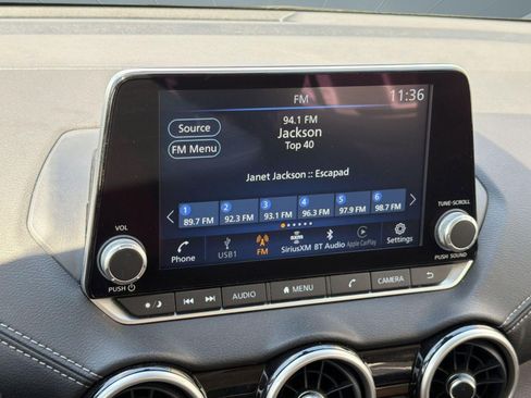 Used 2025 Nissan Sentra SV FWD image 21
