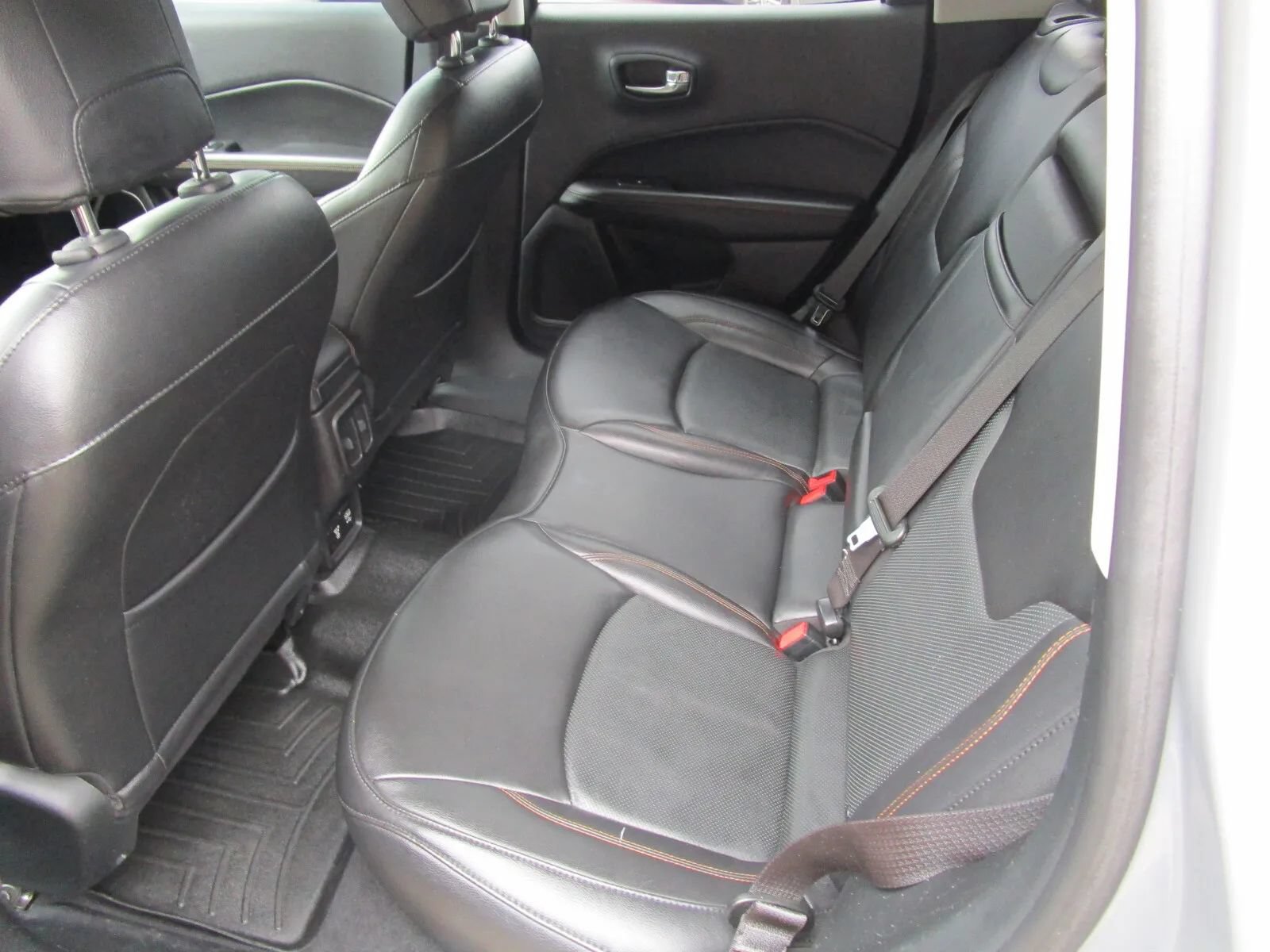 Used 2019 Jeep Compass Limited AWD/4WD image 20