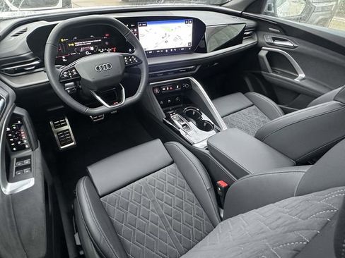 New 2025 Audi SQ5 Premium Plus image 6