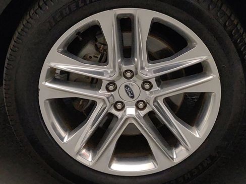 Used 2017 Ford Explorer Limited image 31