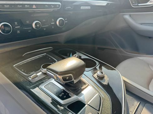 Used 2018 Audi Q7 3.0T Premium Plus AWD/4WD image 24