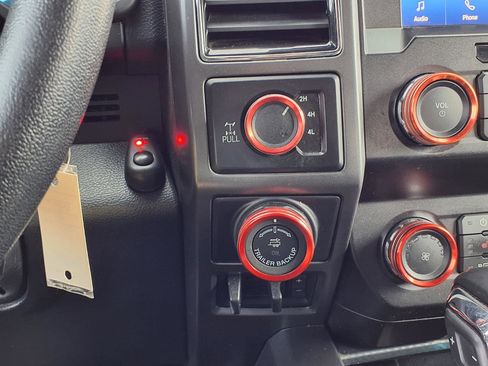 Used 2019 Ford F150 XLT w/ Equipment Group 302A Luxury image 16