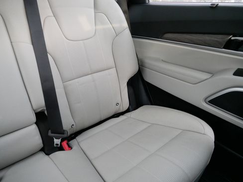 Certified 2021 Kia Telluride EX w/ Towing Package image 14