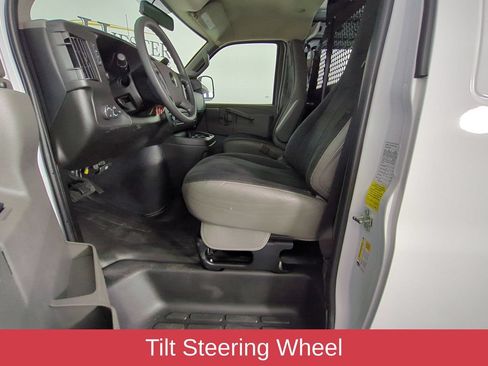 Used 2025 Chevrolet Express 2500 w/ Driver Convenience Package RWD image 13