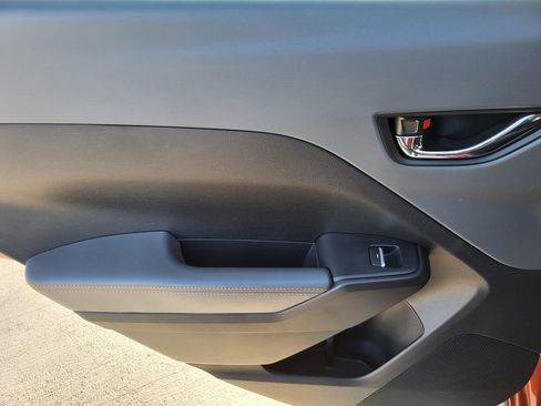 Certified 2025 Subaru Crosstrek 2.5i Limited w/ Crosstrek Mirror Package image 11