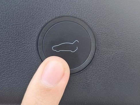 Used 2023 Tesla Model 3 Standard Range RWD image 70