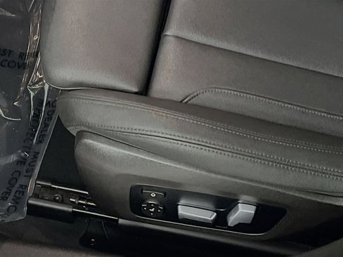 Used 2020 BMW 330i Sedan w/ Convenience Package image 16