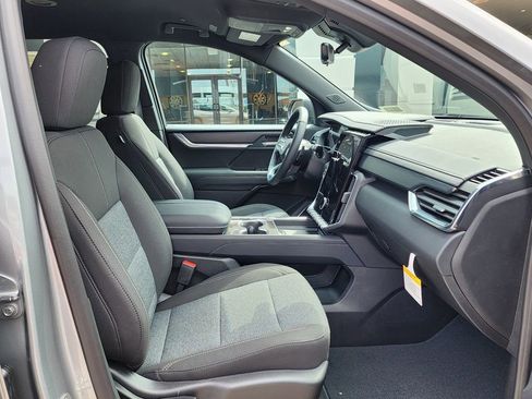 New 2026 GMC Acadia Elevation FWD image 40