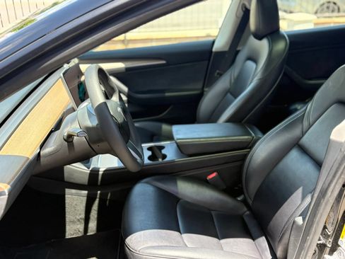 Used 2023 Tesla Model 3 Standard Range RWD image 8