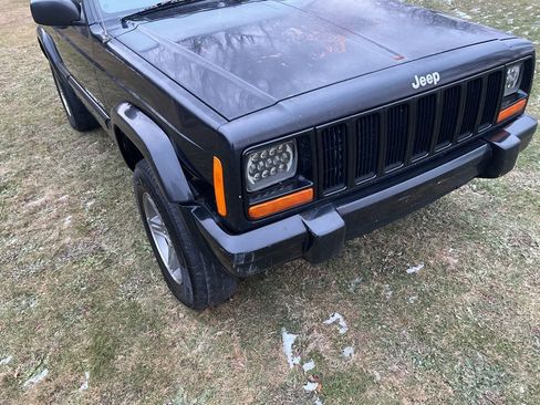 Used 2000 Jeep Cherokee Classic image 7