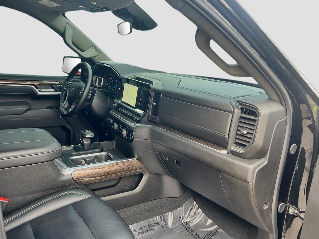 Used 2025 Chevrolet Silverado 1500 RST AWD/4WD image 31
