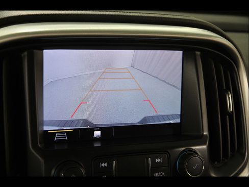 Used 2020 GMC Canyon SLT w/ Driver Alert Package AWD/4WD image 14