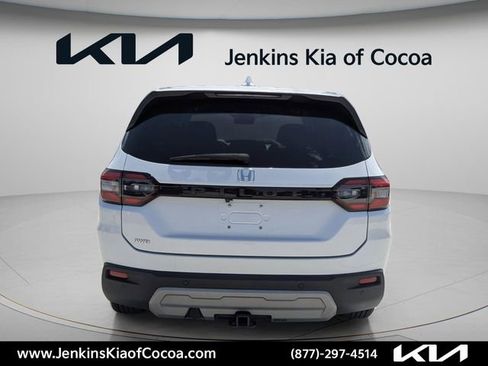 Used 2023 Honda Pilot EX-L image 6