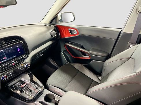 Certified 2023 Kia Soul GT-Line image 23