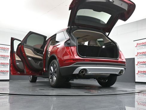 Used 2022 Lincoln Corsair Reserve w/ Equipment Group 201A AWD/4WD image 30