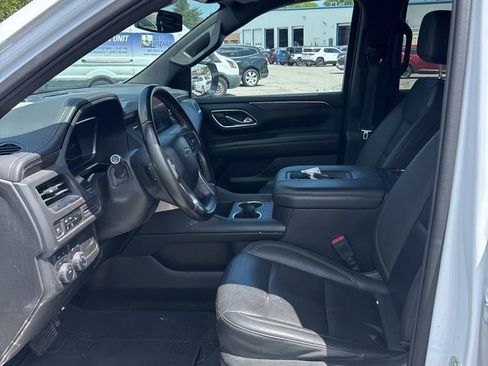 Used 2023 Chevrolet Suburban Z71 AWD/4WD image 10