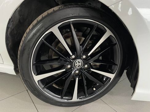 Used 2020 Toyota Camry XSE image 9