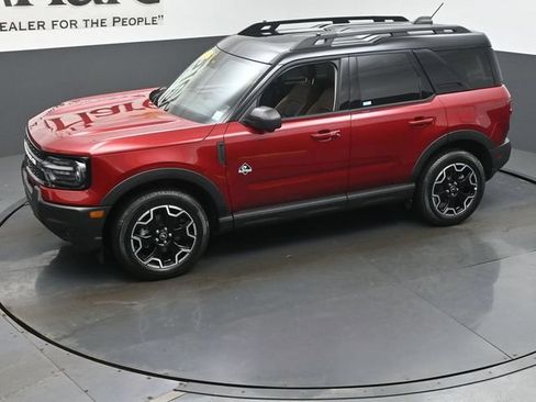 Used 2025 Ford Bronco Sport Outer Banks w/ Outer Banks Tech Package+ AWD/4WD image 43