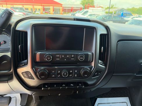 Used 2015 Chevrolet Silverado 2500 LT w/ LT Convenience Package AWD/4WD image 11