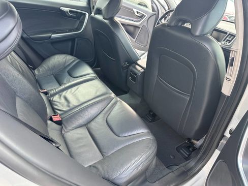 Used 2014 Volvo S60 T5 image 15