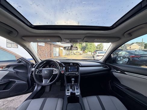 Used 2018 Honda Civic EX image 38