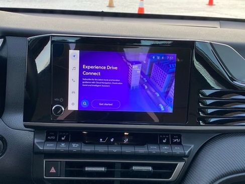 Certified 2025 Toyota Camry SE image 14