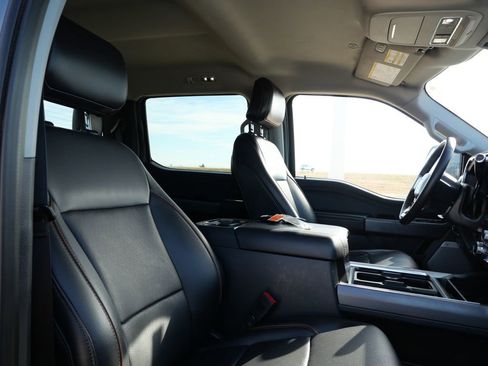 Certified 2025 Ford F250 Lariat w/ FX4 Off-Road Package image 19