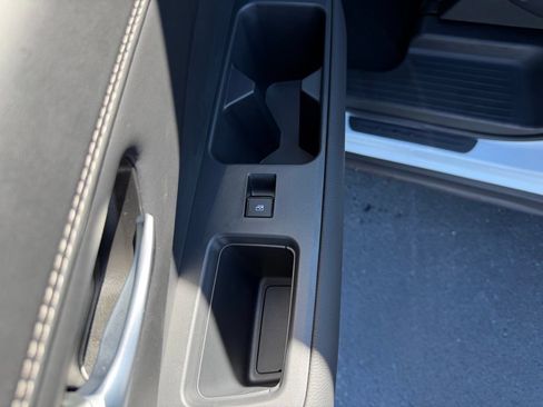 New 2026 Nissan Pathfinder Platinum FWD image 19