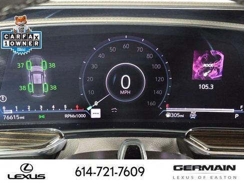 Used 2023 Cadillac Escalade Premium Luxury w/ LPO, Radiant Package AWD/4WD image 25