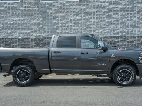 Used 2026 RAM 2500 Laramie AWD/4WD image 4