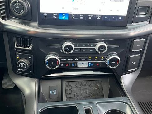 Used 2019 Ford F150 Lariat w/ Equipment Group 502A Luxury AWD/4WD image 23