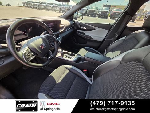 Used 2025 Buick Envista Preferred w/ Convenience I Package FWD image 10