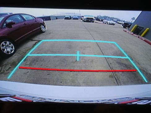 Used 2024 Toyota Camry SE image 17