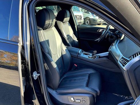 Used 2022 BMW X6 xDrive40i w/ M Sport Package image 7