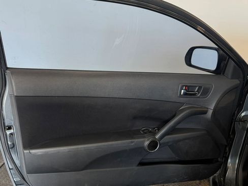 Used 2005 Scion tC image 12