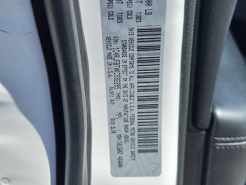 Used 2019 Jeep Grand Cherokee Limited w/ Luxury Group II AWD/4WD image 16