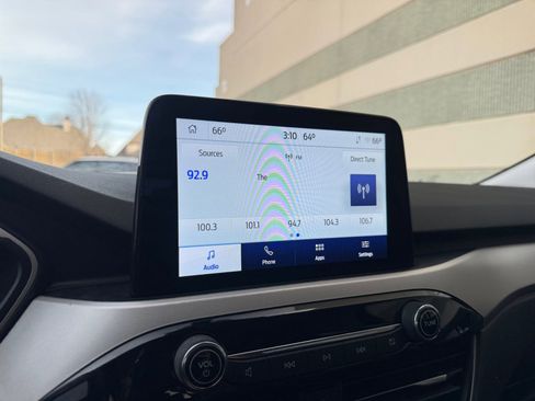 Used 2022 Ford Escape SEL image 24