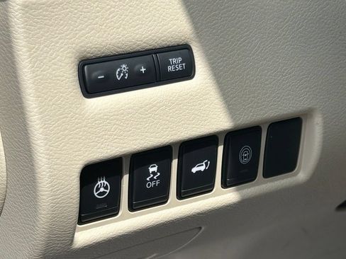 Certified 2024 Nissan Murano SL FWD image 63