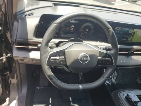 Used 2023 Nissan Ariya FWD image 18